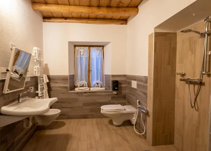 Locanda Ponte Serra Hotel 3*